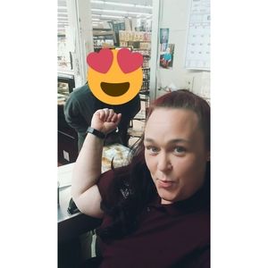 Meet your Posher, Jeannette